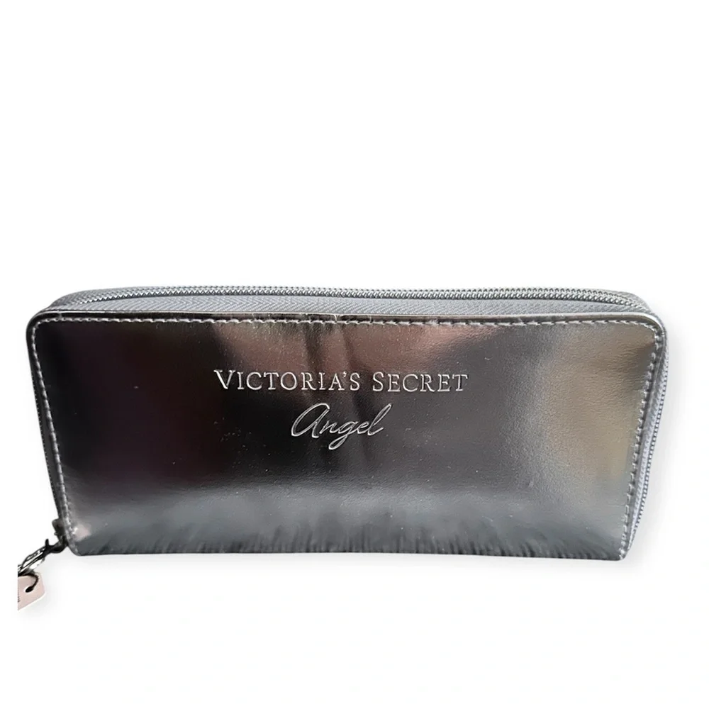 NWT Victoria's Secret Silver Wallet - Picture 4 of 5